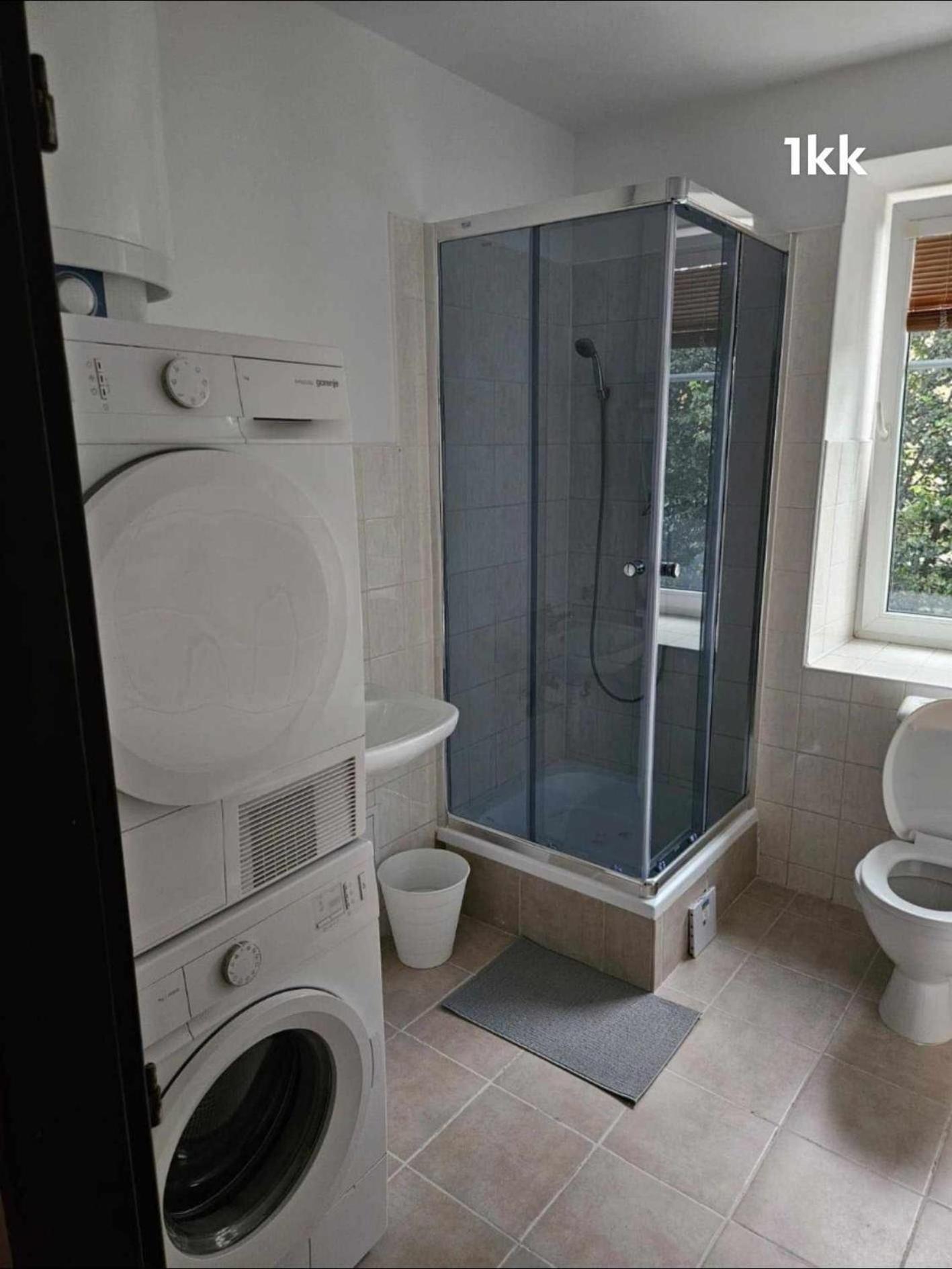 V Soukromi Apartment